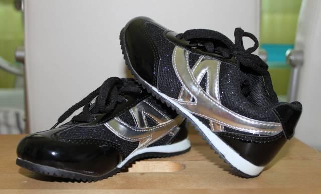 Кроссовки новые и б/у на дачу, р.27 Москва