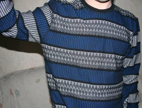 Джемпер , свитер новый р.48-50 Москва