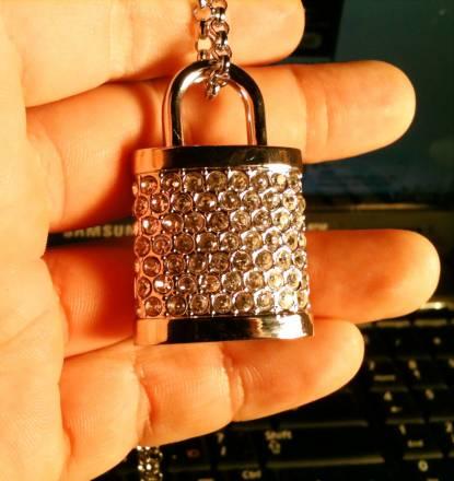 Jewel Bling Metal Lock. USB Flash 4Gb Москва