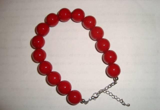 Красный браслет Москва