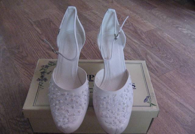 Свадебные туфли, новые, очень красивые Москва