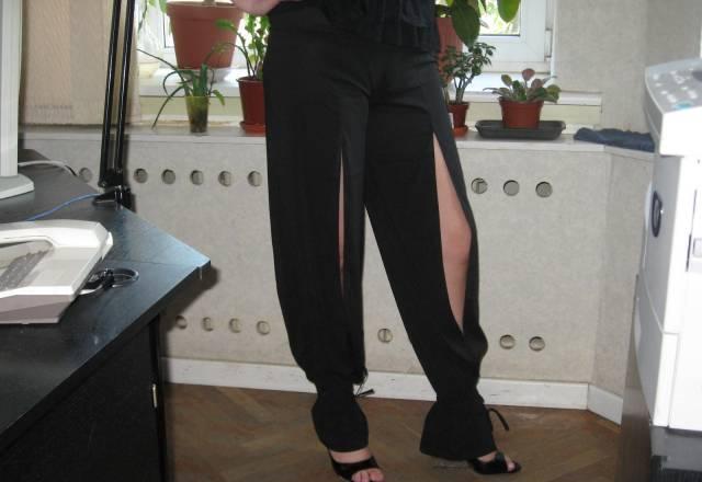 Брюки с разрезами Москва