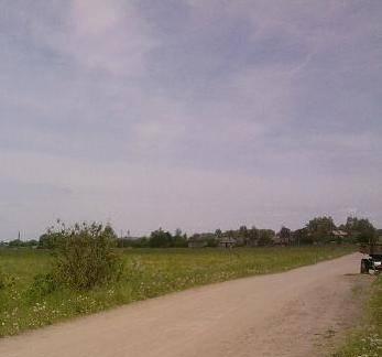 Участок у реки Волхов 150 км южнее спб Кириши