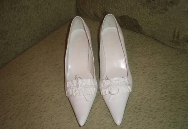 Туфли белые 39 р Санкт-Петербург