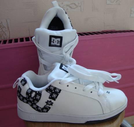Кожаные белые кеды dcshoecousa. для скейтбординга Москва