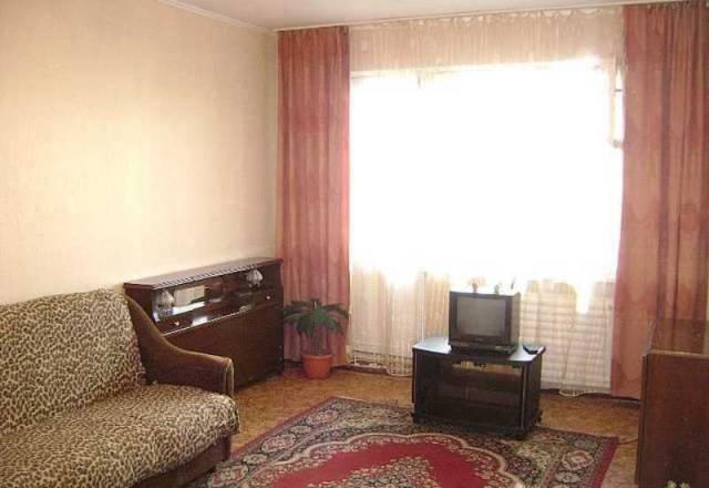 Посуточно 3 кв., м.Тульская Москва