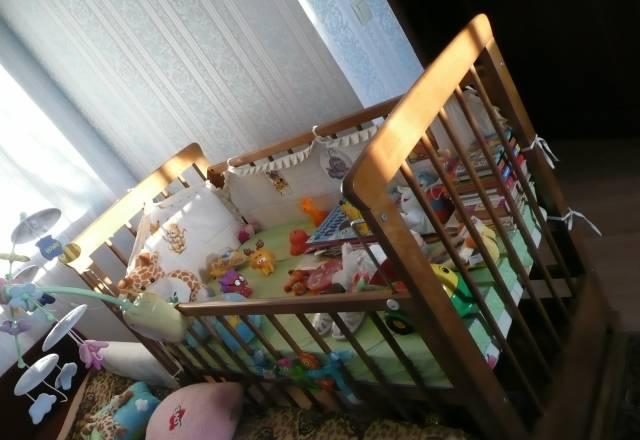 Можга. отличная кроватка детская Москва