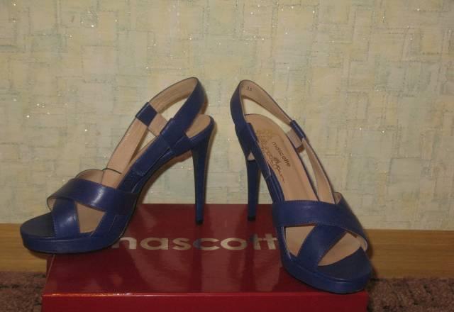 Продам босоножки Москва