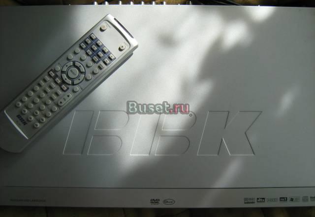 DVD-плеер BBK DV525S + радиомикрофон LG Москва