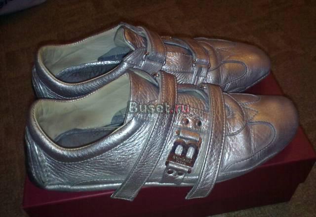 Кроссовки Москва