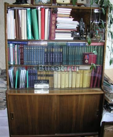 Книжный шкаф Москва