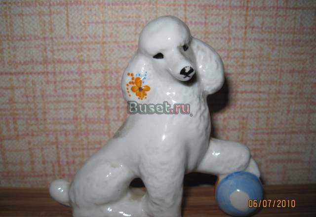 Статуэтка Пудель с мячом Москва