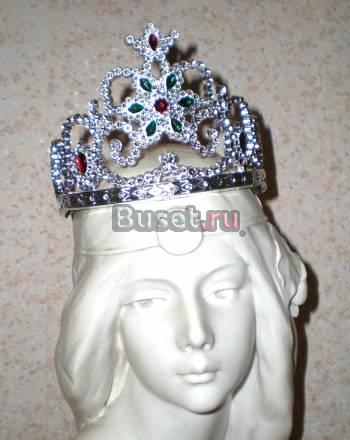 Серебристая диадема Москва