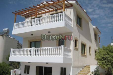 Трехэтажная вилла на Кипре Москва