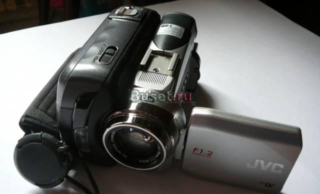 Продам видеокамеру JVC GR-DF 570E Москва