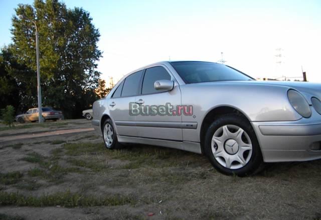 Mercedes E-klasse, 2000 Москва