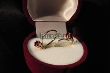 Золотые серьги Москва