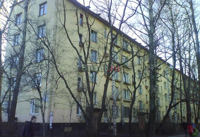 3-х комн. квартиру у м. Ветеранов Санкт-Петербург