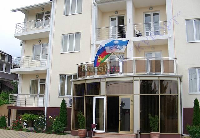 Гостиница у моря в центральном районе Геленджик