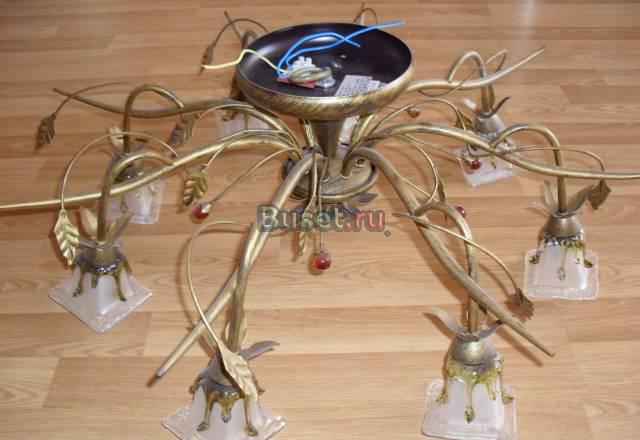 Потолочная люстра Москва