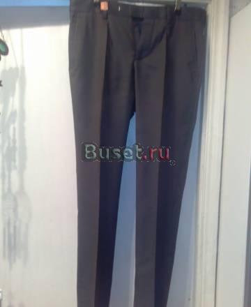 Брюки серые,заужен,Zara,на р.42-44,отл.сост,500руб Москва
