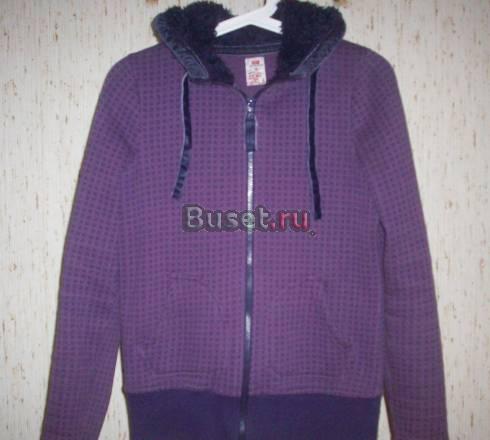 Фиолетовая толстовка Санкт-Петербург