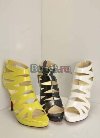 Босоножки Christian Louboutin Москва