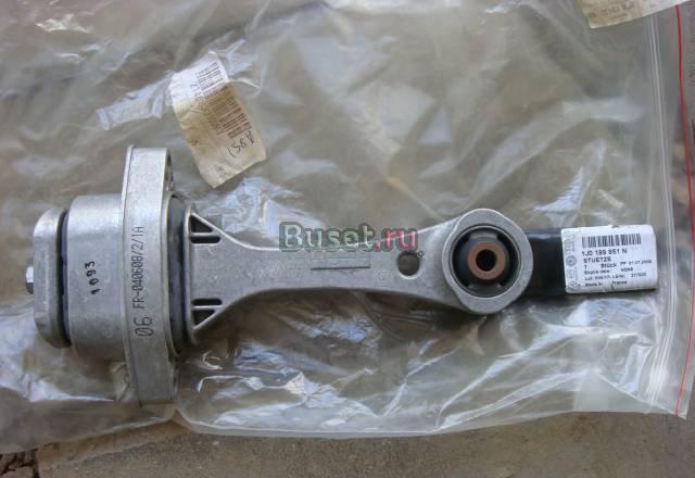 Опора двигателя для вора ,гольф4 Москва