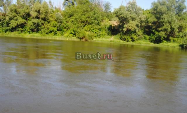 Продаётся 2 дома на одном учвстке Волгоград