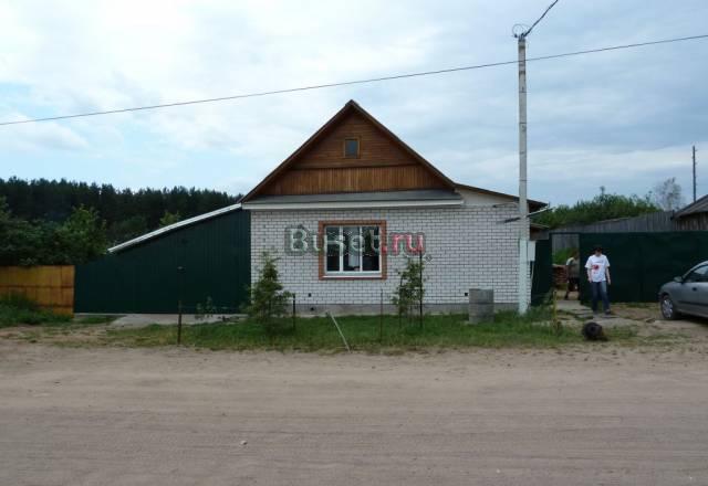 Кирпичный дом с участком Торопец