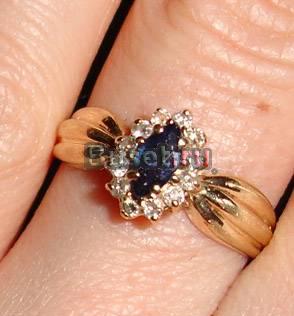 Кольцо с природным чист. сапфиром и бриллиантами Москва