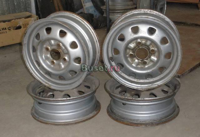 Продаю летнюю резину с дисками 175/70 R13 Москва
