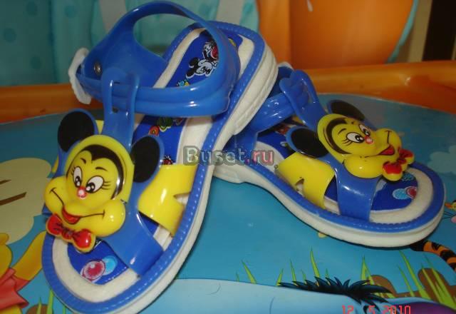 Готовимся к лету-дешевоПляжные сандалики Санкт-Петербург