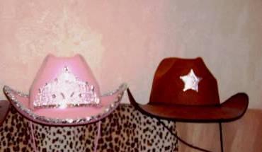 Две бутафорские ковбойские шляпы Москва