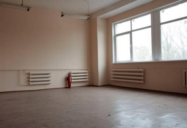 Без комиссии От 4000 руб. кв. м/год Москва