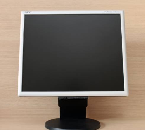 ЖК монитор 17" NEC 1770nx в отличном состоянии Москва