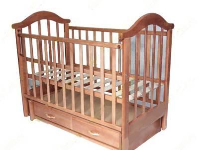 Кроватка  "Виктория" с маятником и ящиком Москва