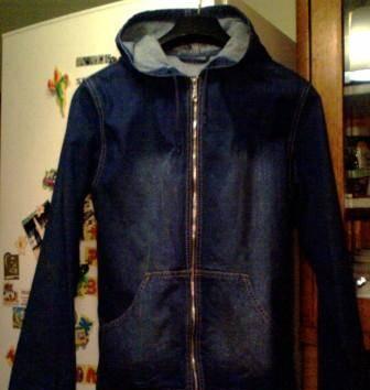 Джинсовая куртка с капюшоном Санкт-Петербург