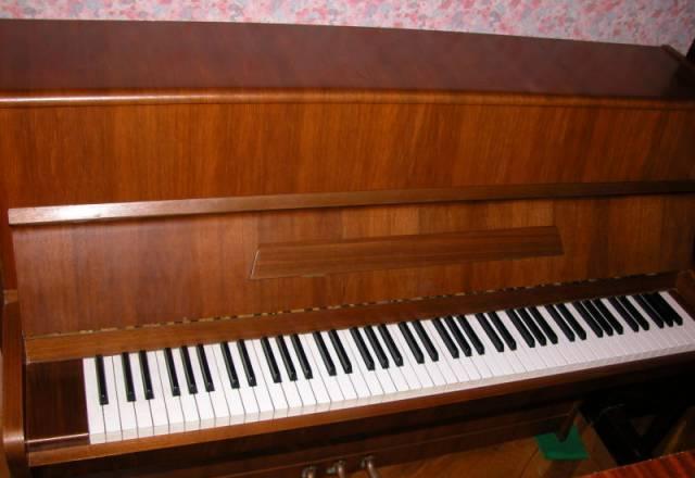 Пианино rosler Classic115C,3 педали.Орех, матовое Москва