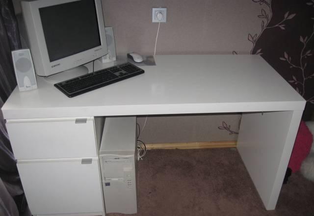 Стол икея, белого цвета Санкт-Петербург