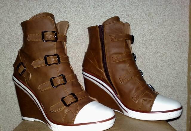 Ультрамодные высокие кеды, р. 38-38,5 Москва