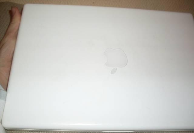 Продам макбук 1,1 ma699rs/a Москва