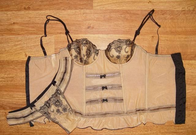 Корсет + трусы Москва