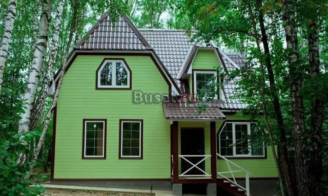 Дома на участках с лесными деревьями Москва