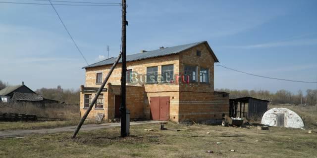 Дом в деревне Новомосковск