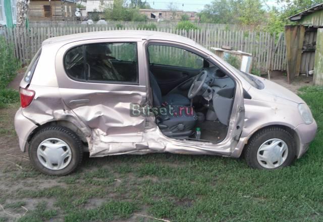 Toyota Vitz, 2001 Новосибирск