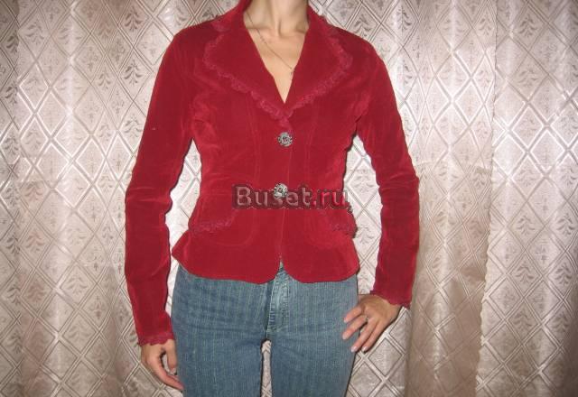 Пиджак красного цвета, р. 44 Люберцы