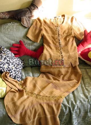 Золотистый костюм с кружевнами и шнуровкой Москва