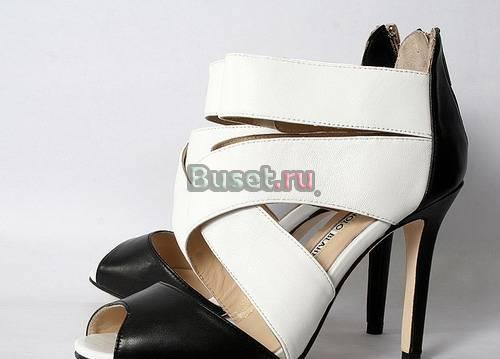 Босоножки Manolo Blahnik Москва