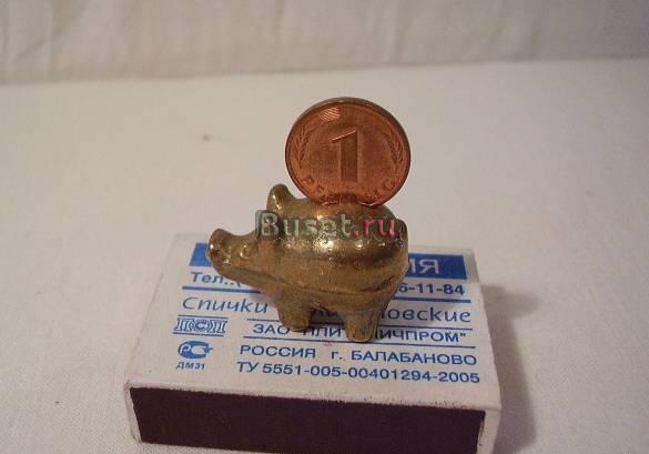 Фигурка "Поросенок с монетой" (D936) Москва